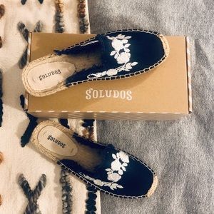 NWT Soludos Frayed Floral Mule - 6.5